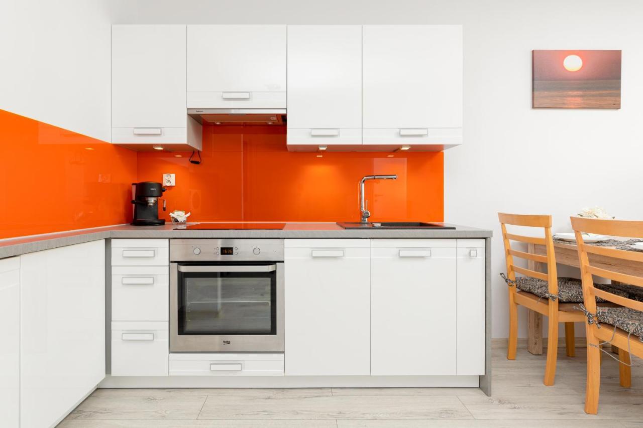 Bursztynowe V By Renters Apartment *